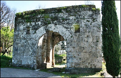 Porta Sanqualis